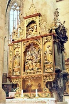 Renesančný oltár sv.Anny, postavený pred rokom 1516.